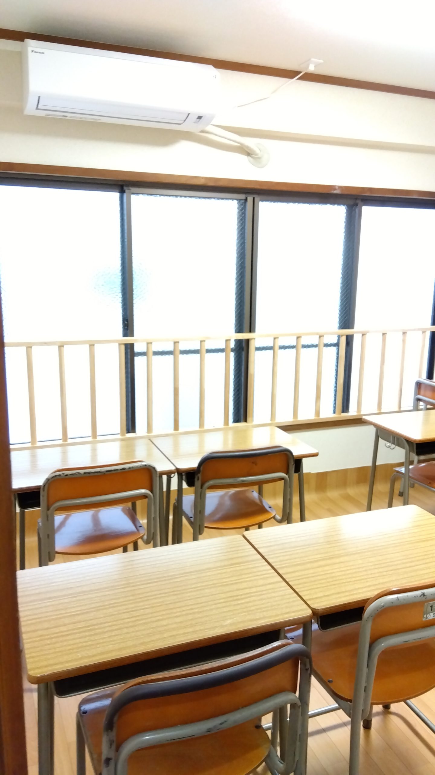 あきよし学院のB教室エアコン